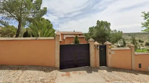 Chalet en calle de Doña Francisca y Don Francisco Fausto