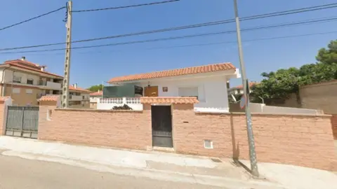 Chalet en calle de la Ermita