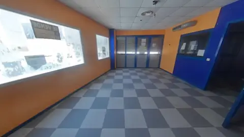 Local comercial en Avenida de la Paz