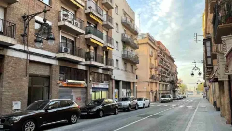 Local comercial en Avenida Apocada,Barris Maritims
