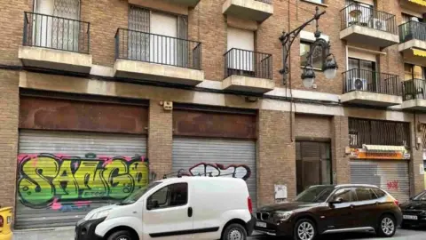 Local comercial en Avenida Apocada,Barris Maritims