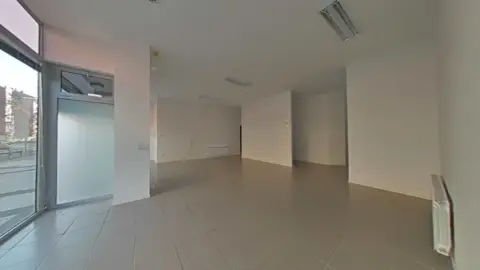 Local comercial en calle de Miren Martínez Saéz del Burgo