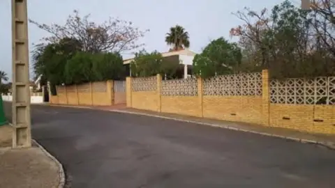 Local comercial en Avenida Pez Espada-calle Atún 6