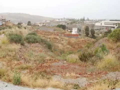 Terreno en calle Juan Gutemberg