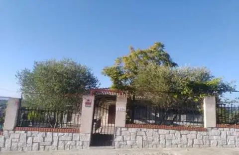 Chalet en calle de Mariano Benlliure