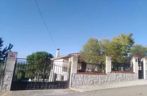 Chalet en calle de Mariano Benlliure