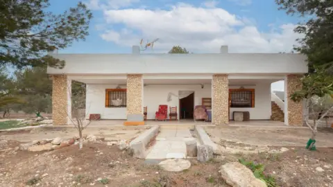 Casa en Avenida calle Cañada del Fraile Uno