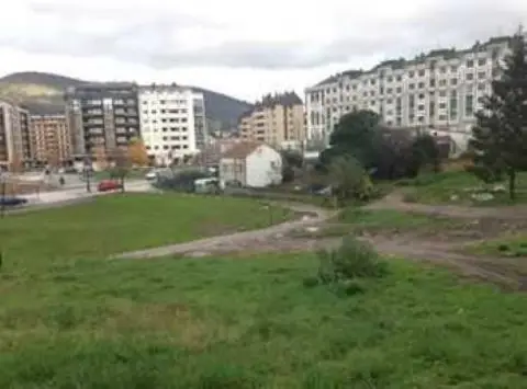 Terreno en calle Unidad de Gestión Rector Leopoldo Alas Ug-Rla11331