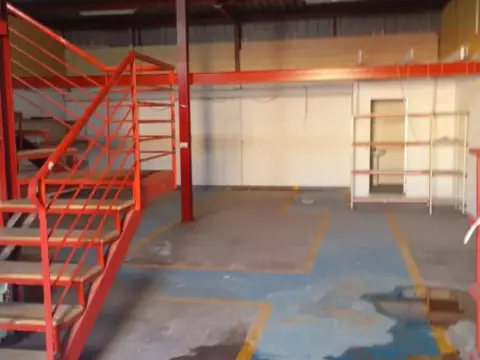 Nave industrial en calle Camino Ceuta-Tetuan Sn