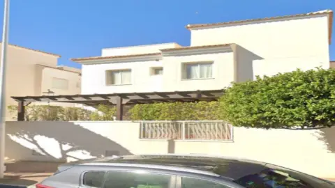 Local comercial en Avenida Costa Levante