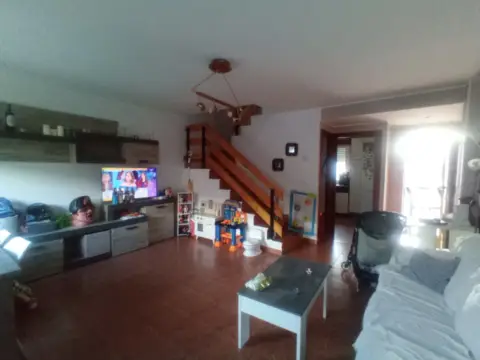 Casa adosada en calle de Miguel de Cervantes