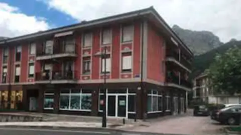 Local comercial en calle del Barón de Adzaneta, 32
