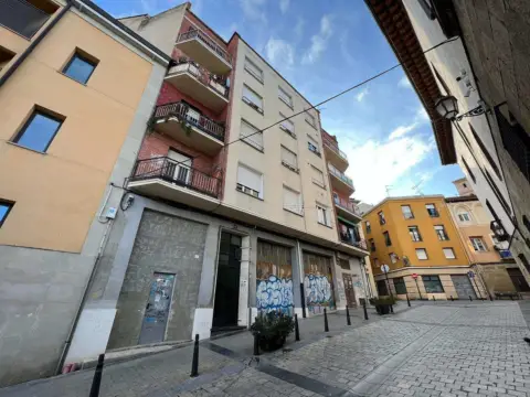 Piso en calle C- La Cadena