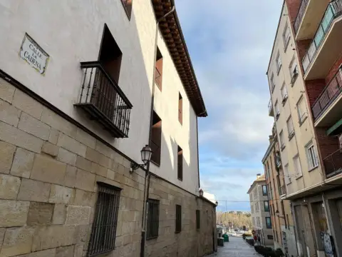 Piso en calle C- La Cadena