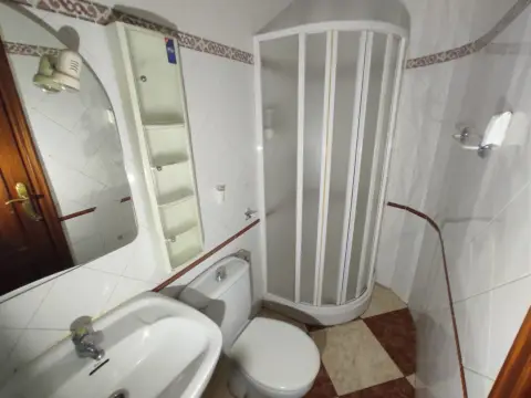 Chalet adosado en calle C- Yecla