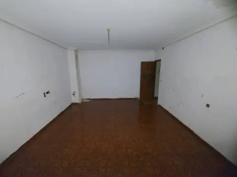 Piso en calle C- La Higuera