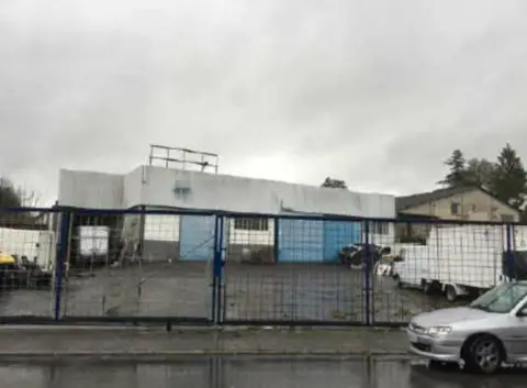 Nave industrial en calle Pl Las Peñas-Granda