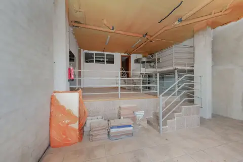 Local comercial en calle C- Carmen Baroja Nessi