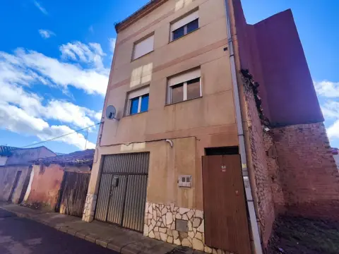 Casa en calle C- Rinconera