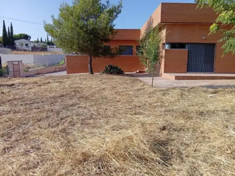 Chalet en calle C- Valdepeñas