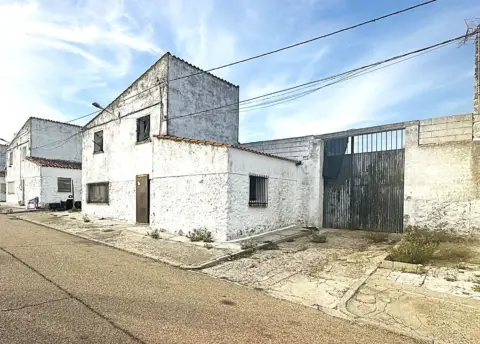 Chalet adosado en calle C- Ronda del Sur