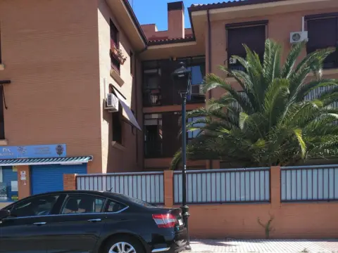 Piso en calle C- Isla Cabrera