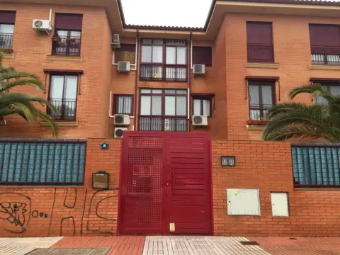 Piso en calle C- Isla Cabrera