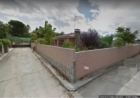 Chalet en calle C- Castaños