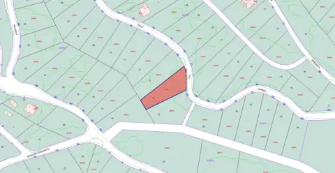 Terreno en calle C- Josep Plá