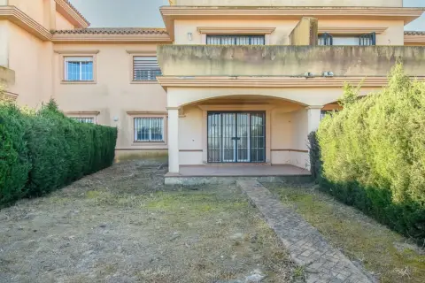 Chalet adosado en calle C- Res. Albatros Golf - Loma San Martín -