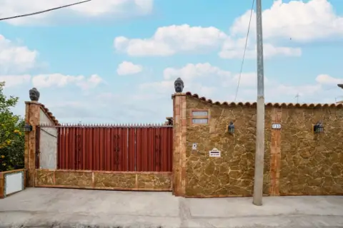 Casa en calle Ptda. de Beniajan