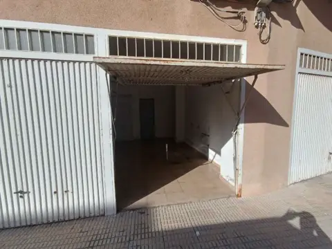 Garaje en calle C- de La Cruz