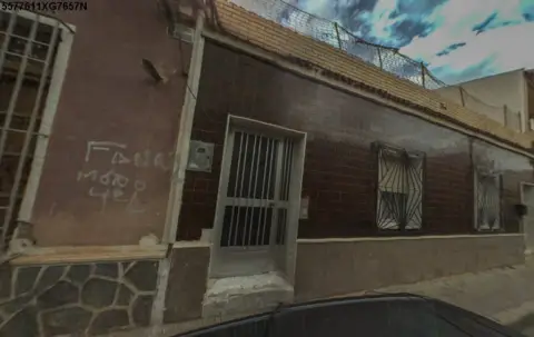 Chalet adosado en calle C- Casas de Cesáreo