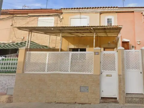 Casa en calle C- Alcalde Guardia Miro