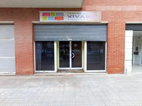 Local comercial en calle C- Tres Torres