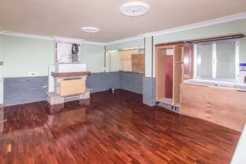 Piso en calle C- Alférez Provisional