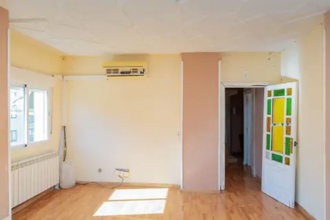 Piso en calle C- Grupo Alférez Rojas