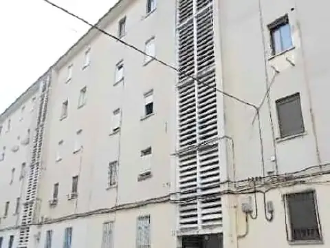 Piso en calle C- Doctor Servet