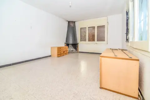 Chalet en calle C- Arc de San Martí - Urb Les Colines -