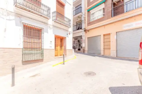 Casa en calle C- Empecinado