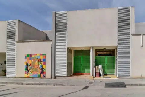 Chalet adosado en calle C- Oceanía