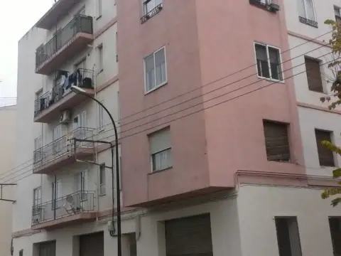 Piso en calle C- Paules