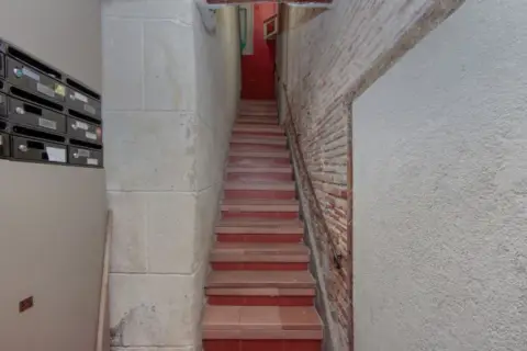 Piso en calle C- Bloquer