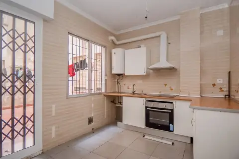 Piso en Plaza de la Amistad