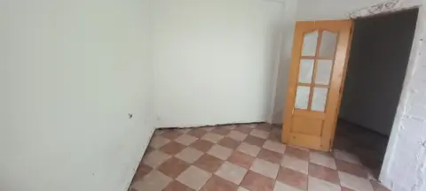 Casa en calle C- Muro