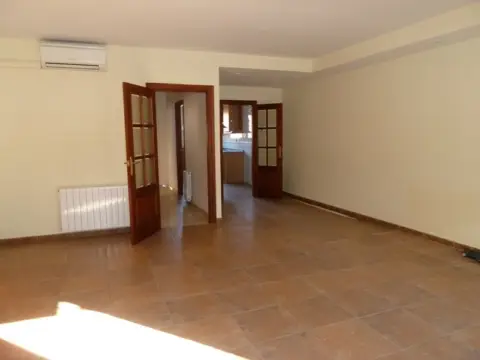 Chalet adosado en calle C- Ficus