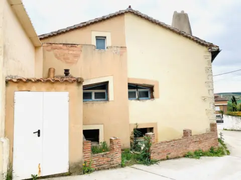 Piso en calle C- Arriba