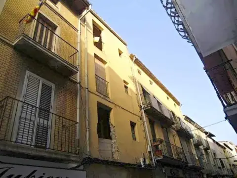 Piso en calle C- Cos