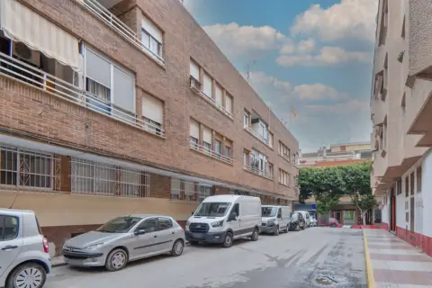 Piso en calle C- Trovero Marín