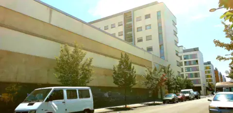 Garaje en calle de Viena